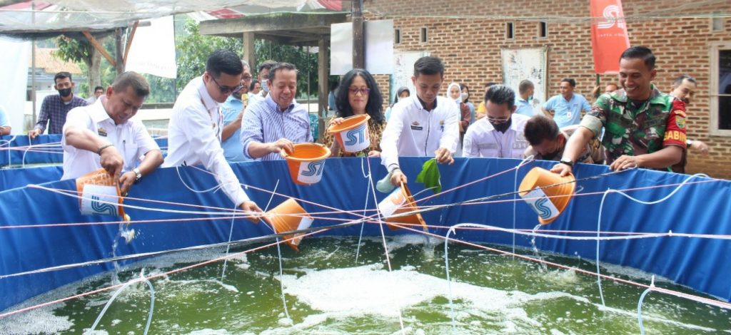 Promosi Budidaya Berkelanjutan,PT.STP Membangun 2 Kolam Bioflok di Desa Sukajaya