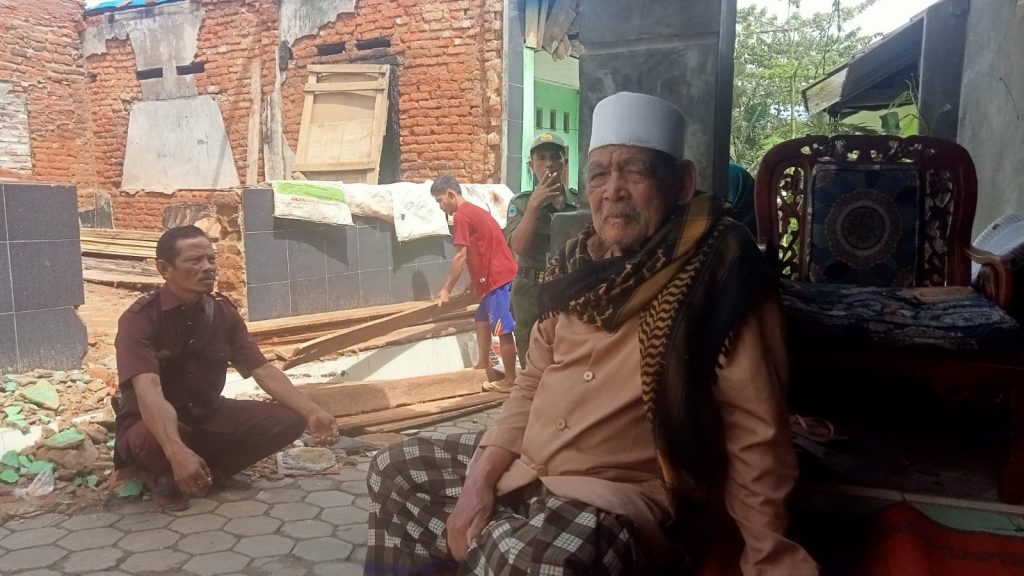 Kisah Pilu Korban Kebakaran Tanjung Baru, Tak Punya Uang Perbaiki Rumah, Ngungsi ke TPA