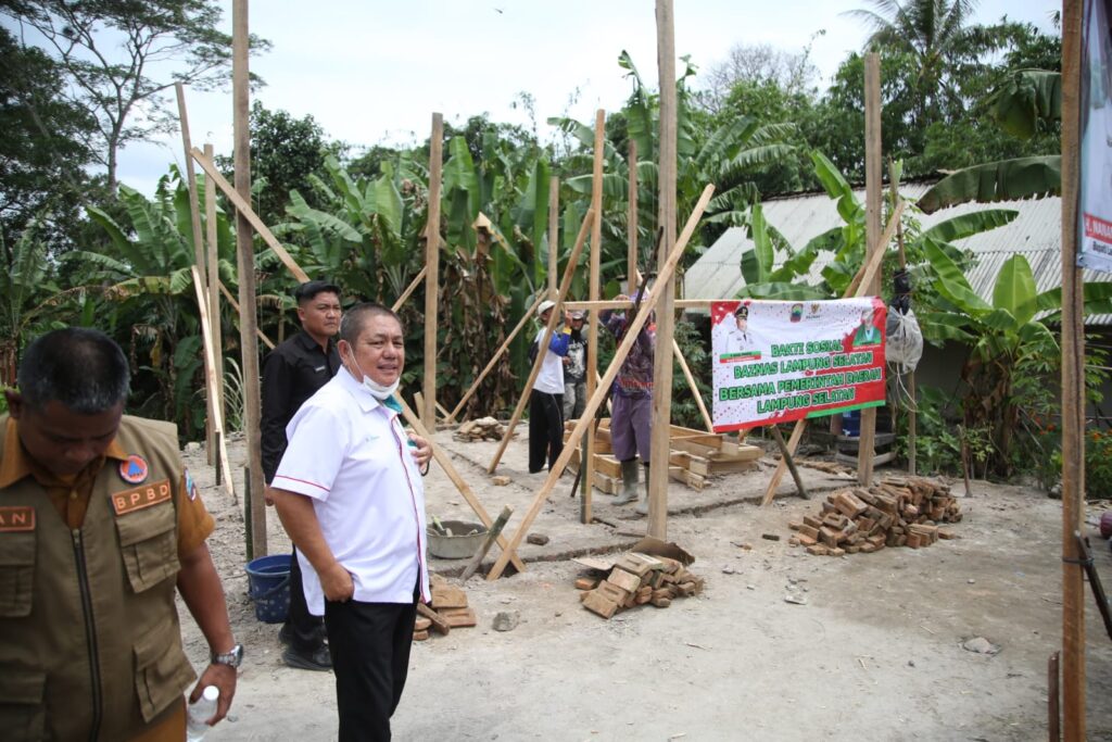 Pemkab Lampung Selatan dan Baznas Kolaborasi Bantu Pembangunan Rumah Roboh di Kecamatan Sragi