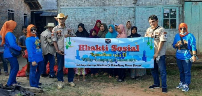 Tebar Kebaikan, Willys Lampung Community Bagikan Paket Sembako Kepada Masyarakat